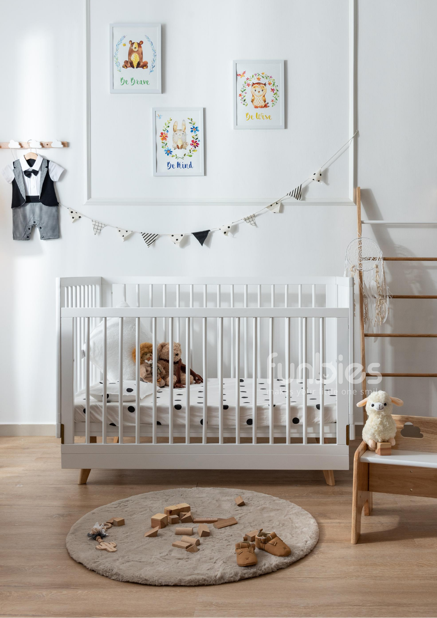 Funbies Viggo Baby Cot Set (White)